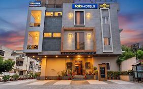 Fabhotel The Castle Homestay